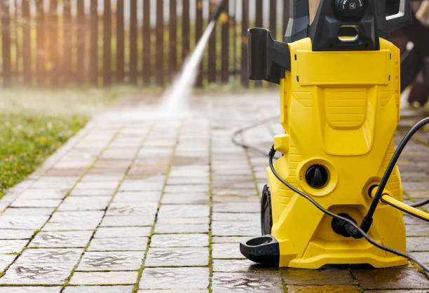 Best Gutter Cleaning  in Fayetteville, NY